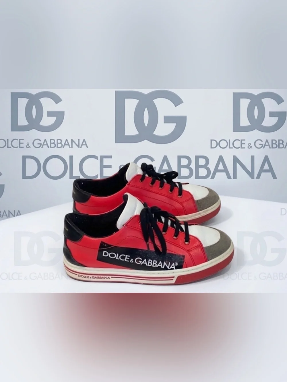 Authentic Dolce & Gabbana luxury designer kids leather boys sneakers sz 1